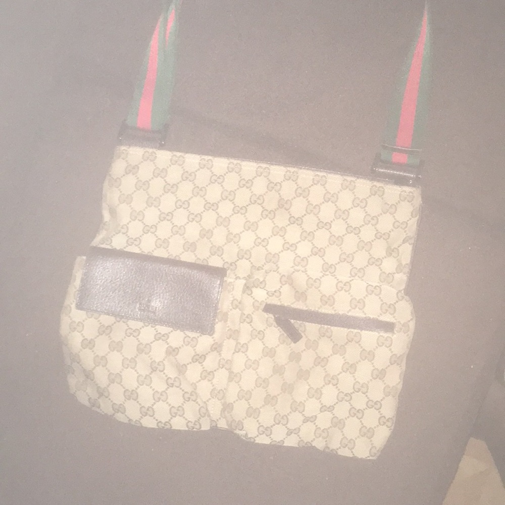 Authentic Gucci bag - Picture 2 of 4